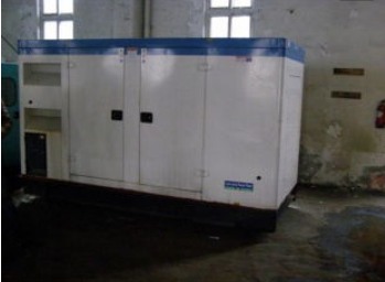 铜仁康明斯150kw大型柴油二手发电机组 铜仁康明斯150kw大型柴油二手发电机组